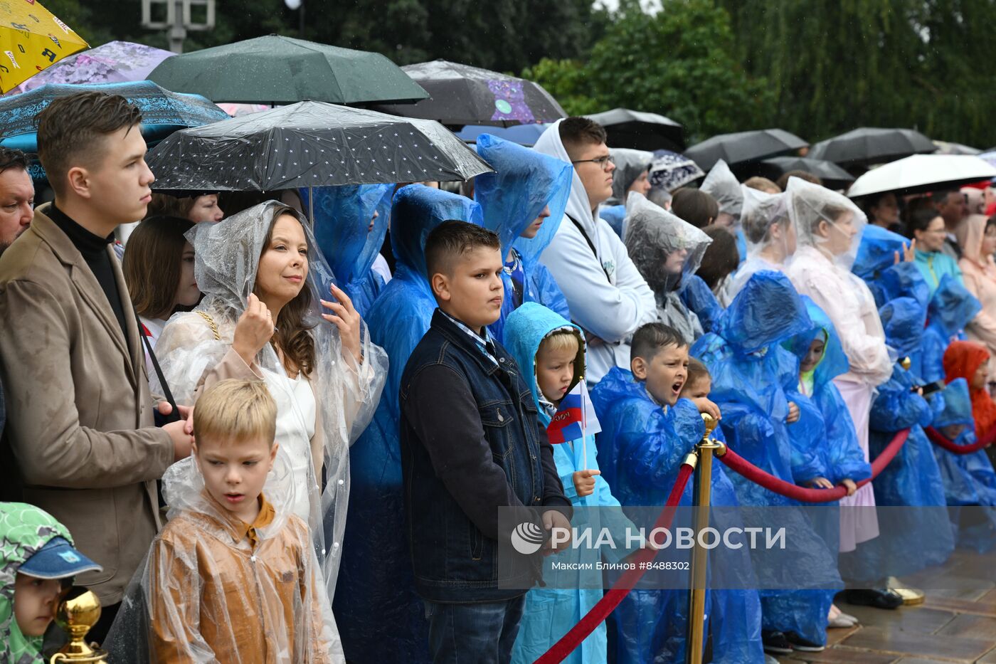 Общение В. Путина  с семьями, награжденными орденом "Родительская слава"