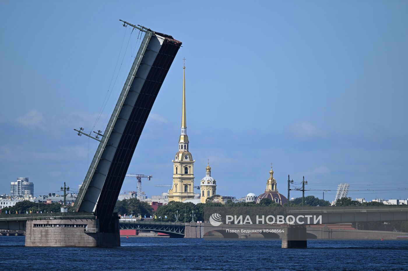 Празднование Дня ВМФ в Санкт-Петербурге 