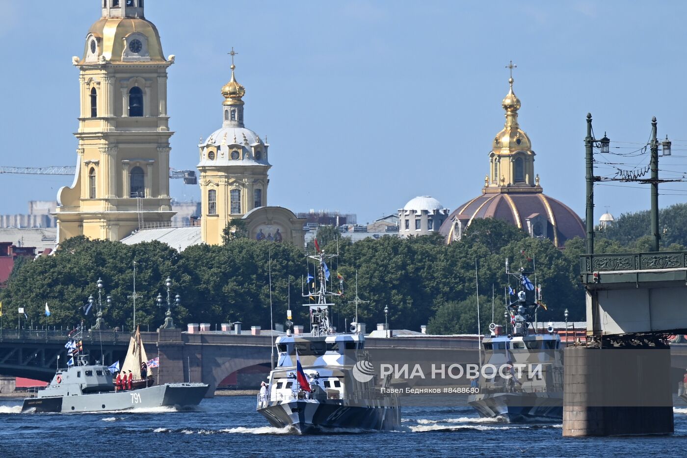 Празднование Дня ВМФ в Санкт-Петербурге 