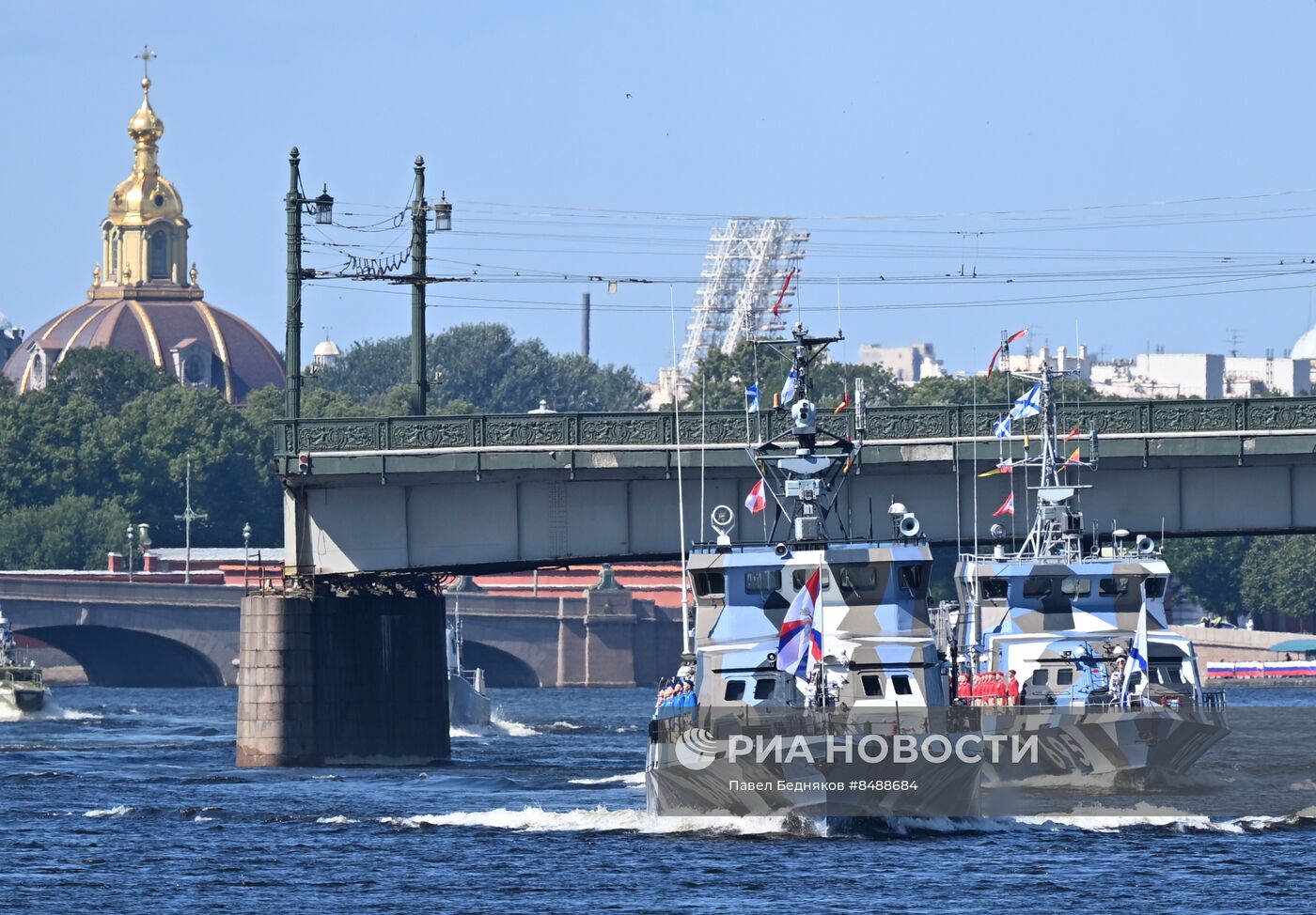 Празднование Дня ВМФ в Санкт-Петербурге 