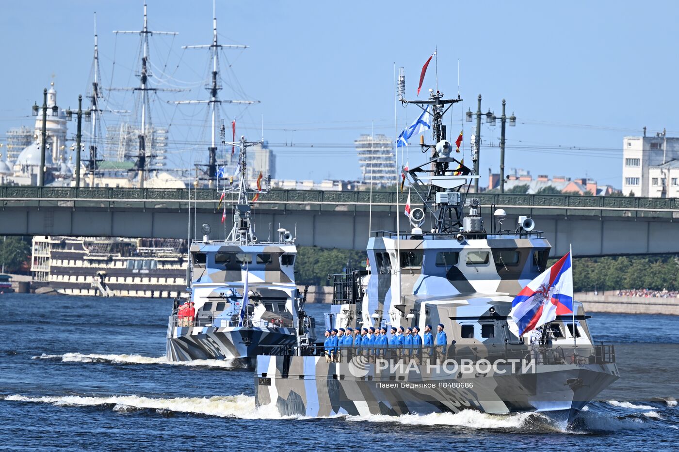 Празднование Дня ВМФ в Санкт-Петербурге 