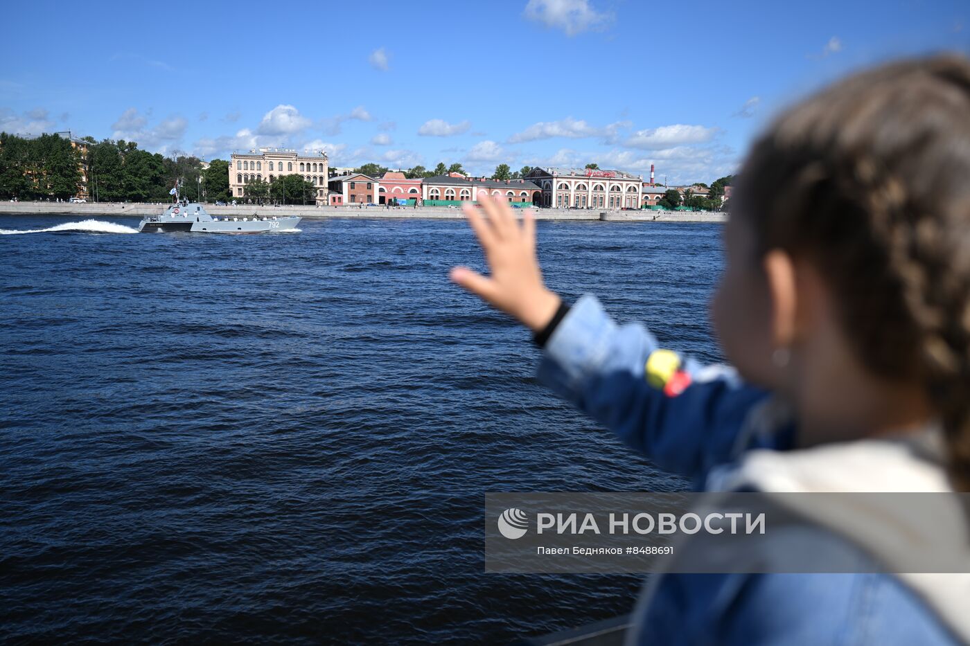 Празднование Дня ВМФ в Санкт-Петербурге 