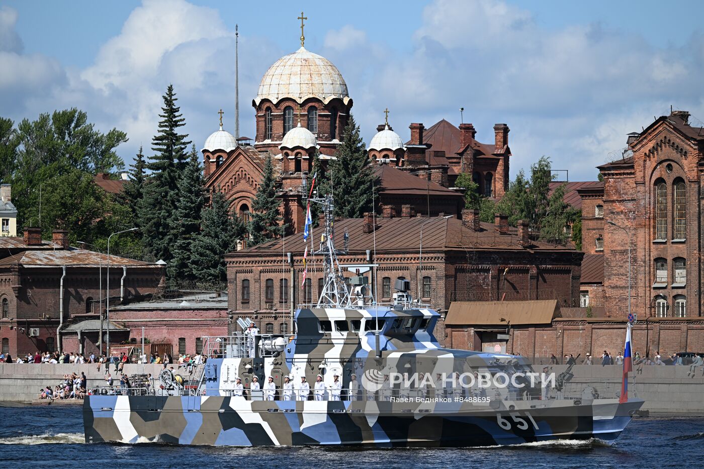 Празднование Дня ВМФ в Санкт-Петербурге 