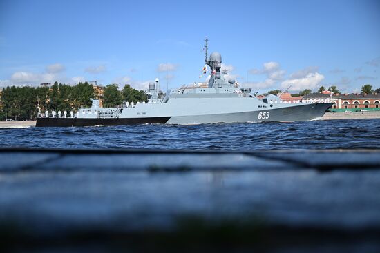 Празднование Дня ВМФ в Санкт-Петербурге 