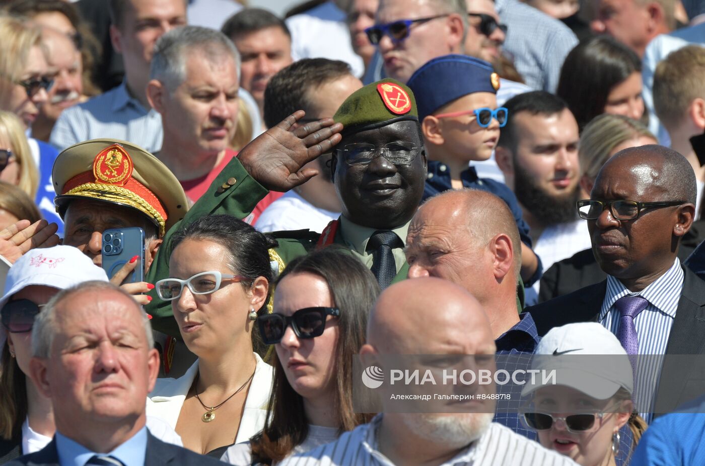 Празднование Дня ВМФ в Санкт-Петербурге