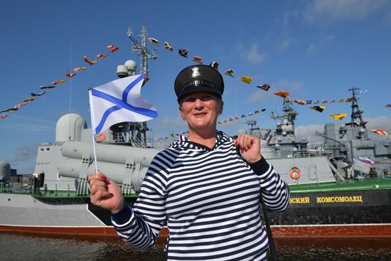 Празднование Дня ВМФ в Санкт-Петербурге 