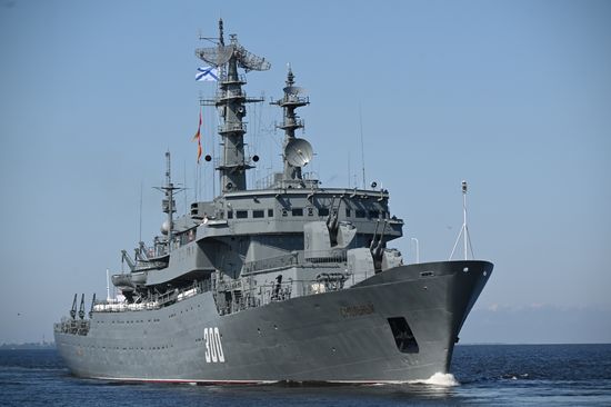 Празднование Дня ВМФ в Санкт-Петербурге