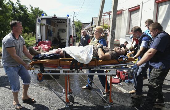 Последствия обстрела Донецка со стороны ВСУ