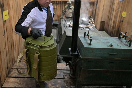 Работа подразделений тылового обеспечения в зоне СВО