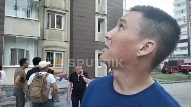 Женщины бросали с верхних этажей своих детей во время пожара в Алматы