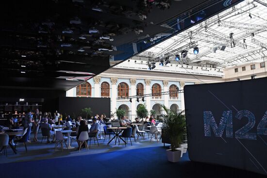 Московский урбанистический форум 2023 в Гостином дворе 