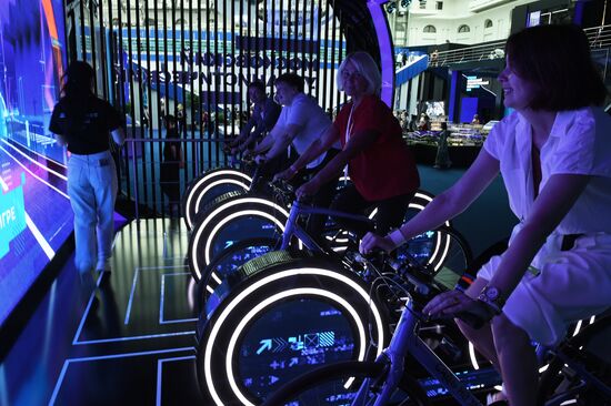 Московский урбанистический форум 2023 в Гостином дворе 