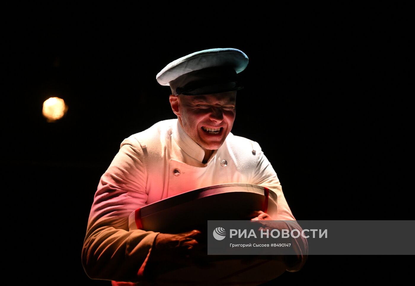 Спектакль "Причал" в театре на Таганке