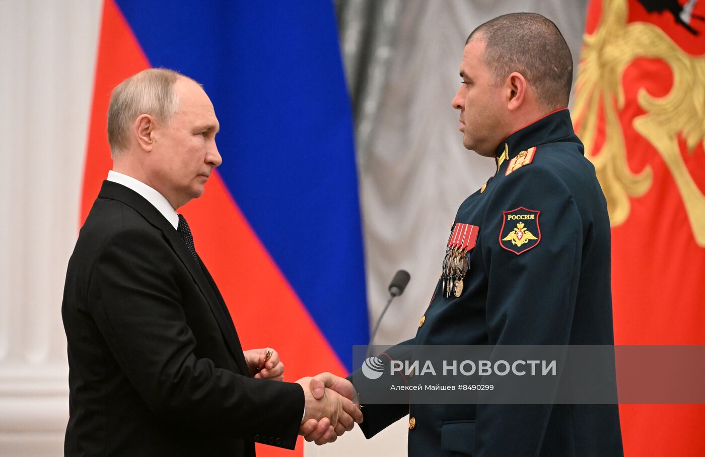 Президент РФ В. Путин принял участие в церемонии вручения государственных наград