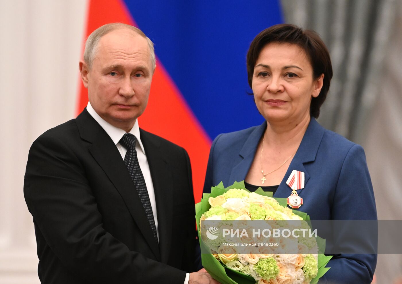 Президент РФ В. Путин принял участие в церемонии вручения государственных наград