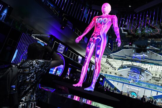 Московский урбанистический форум 2023 в Гостином дворе 