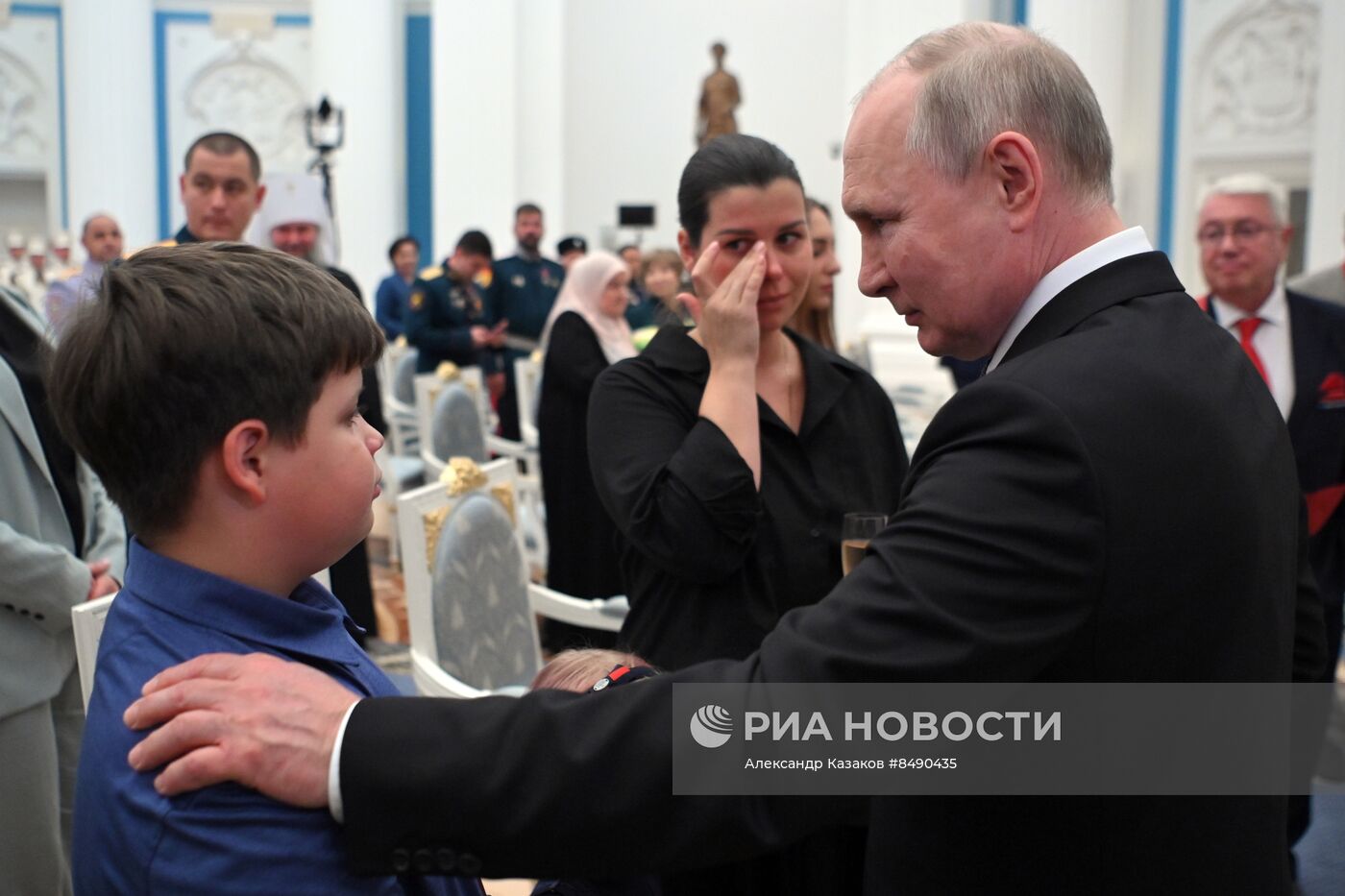 Президент РФ В. Путин принял участие в церемонии вручения государственных наград