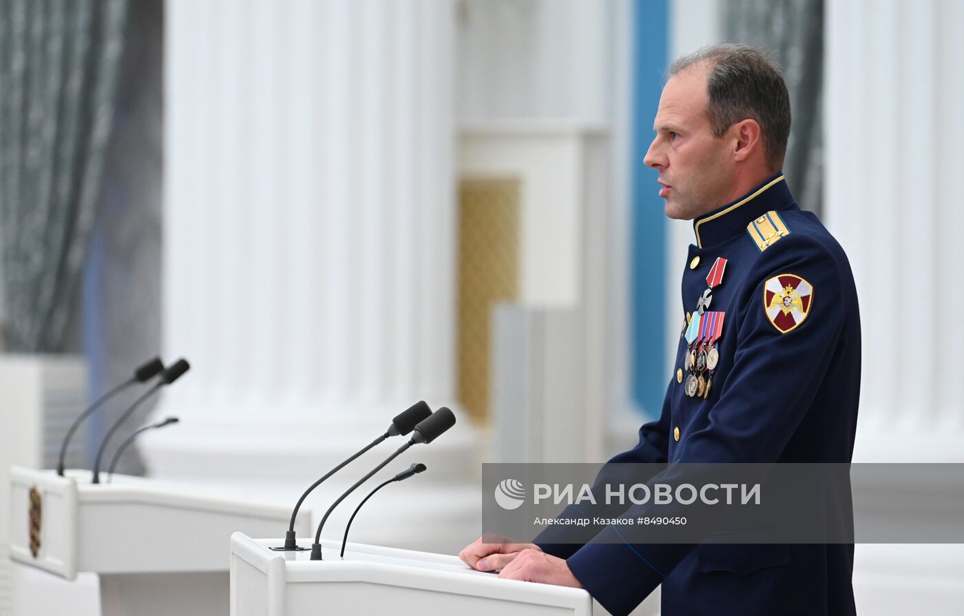 Президент РФ В. Путин принял участие в церемонии вручения государственных наград