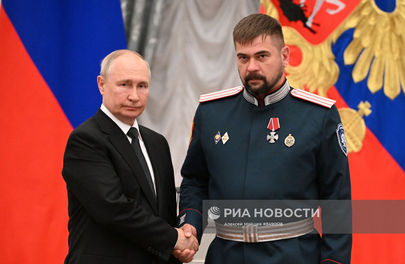 Президент РФ В. Путин принял участие в церемонии вручения государственных наград