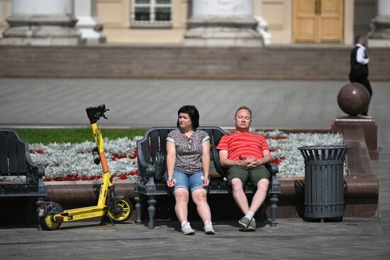 Жаркая погода в Центральной России 