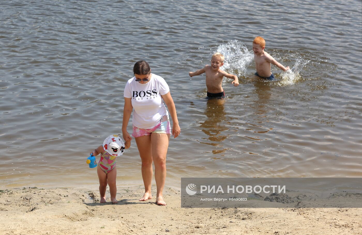 Жаркая погода в Центральной России 