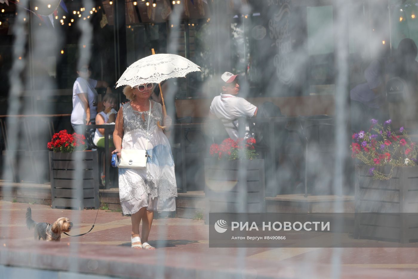 Жаркая погода в Центральной России 