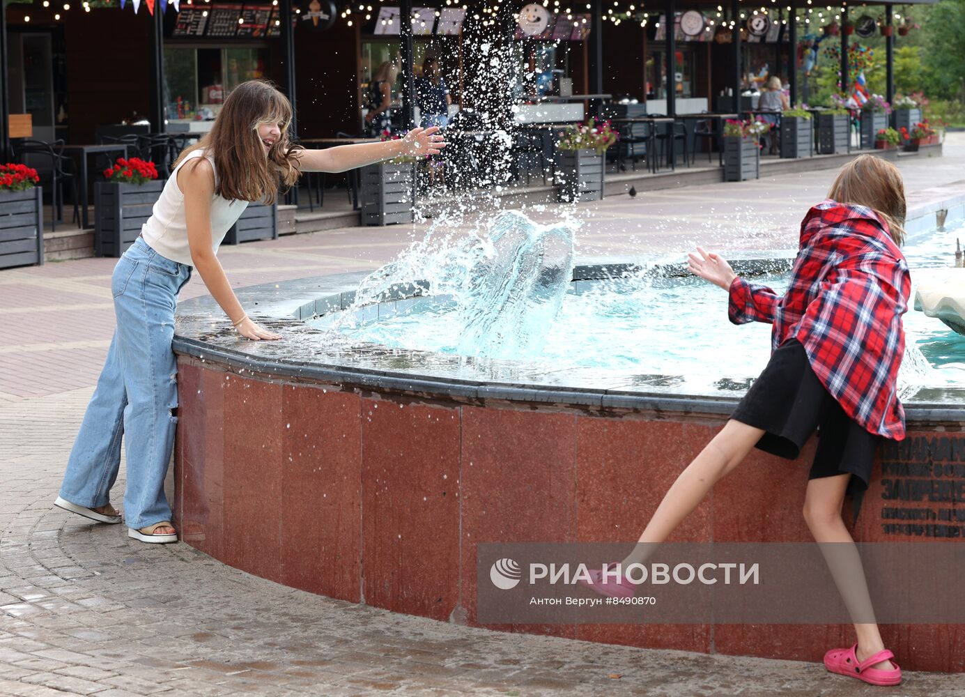 Жаркая погода в Центральной России 