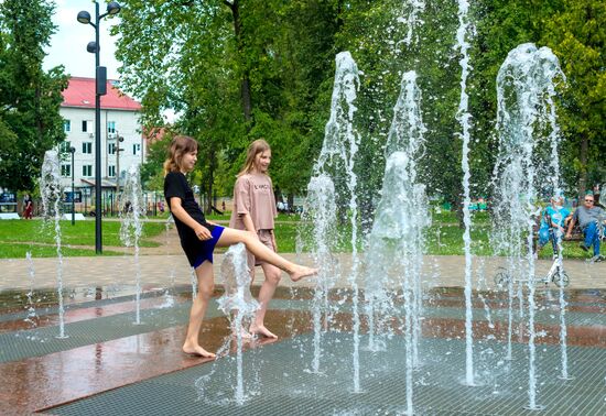 Жаркая погода в Центральной России 