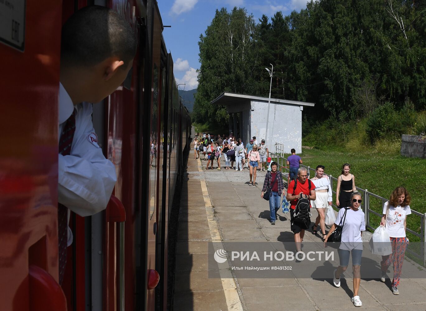 Работа электропоезда "Красноярск-Дивногорск"