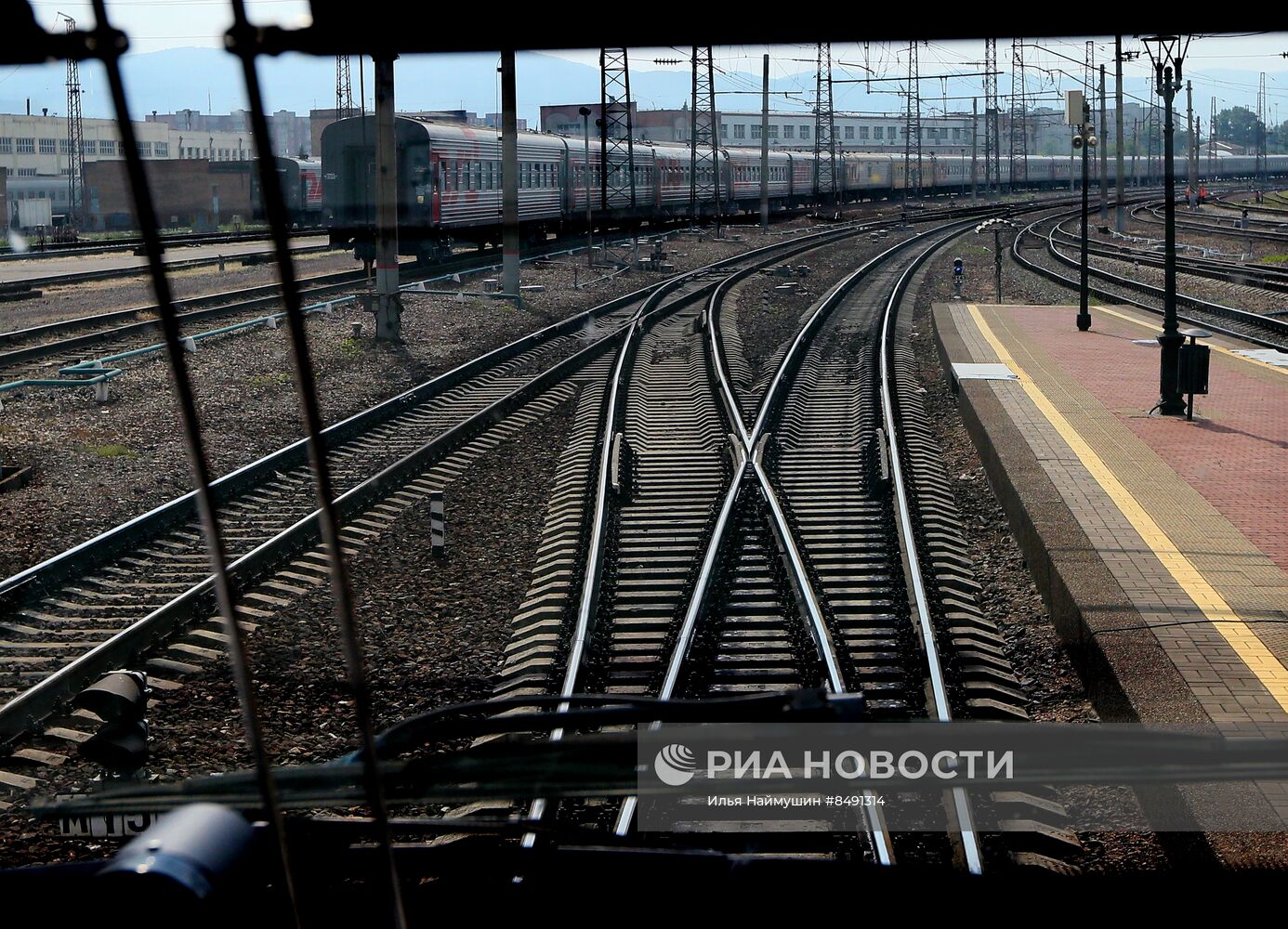 Работа электропоезда "Красноярск-Дивногорск"