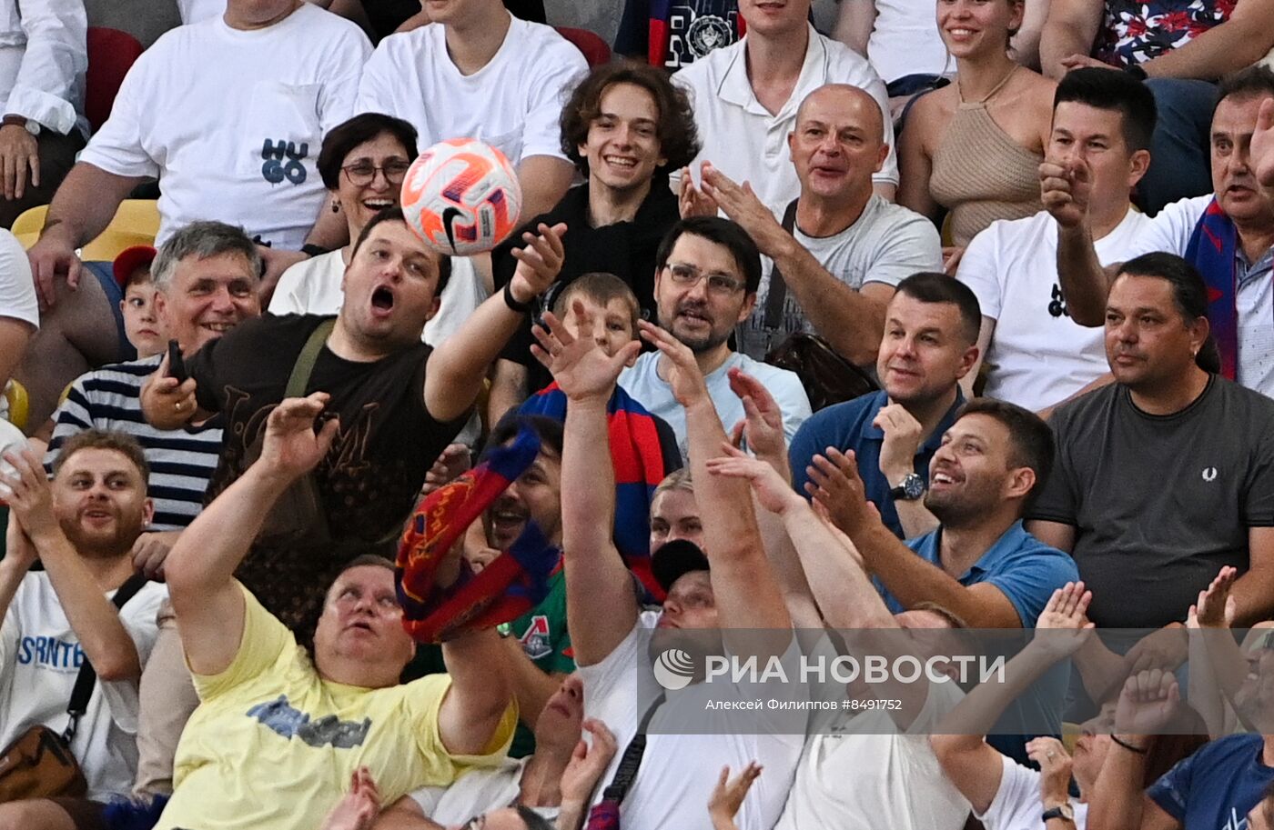 Футбол. РПЛ. Матч ЦСКА - "Локомотив"