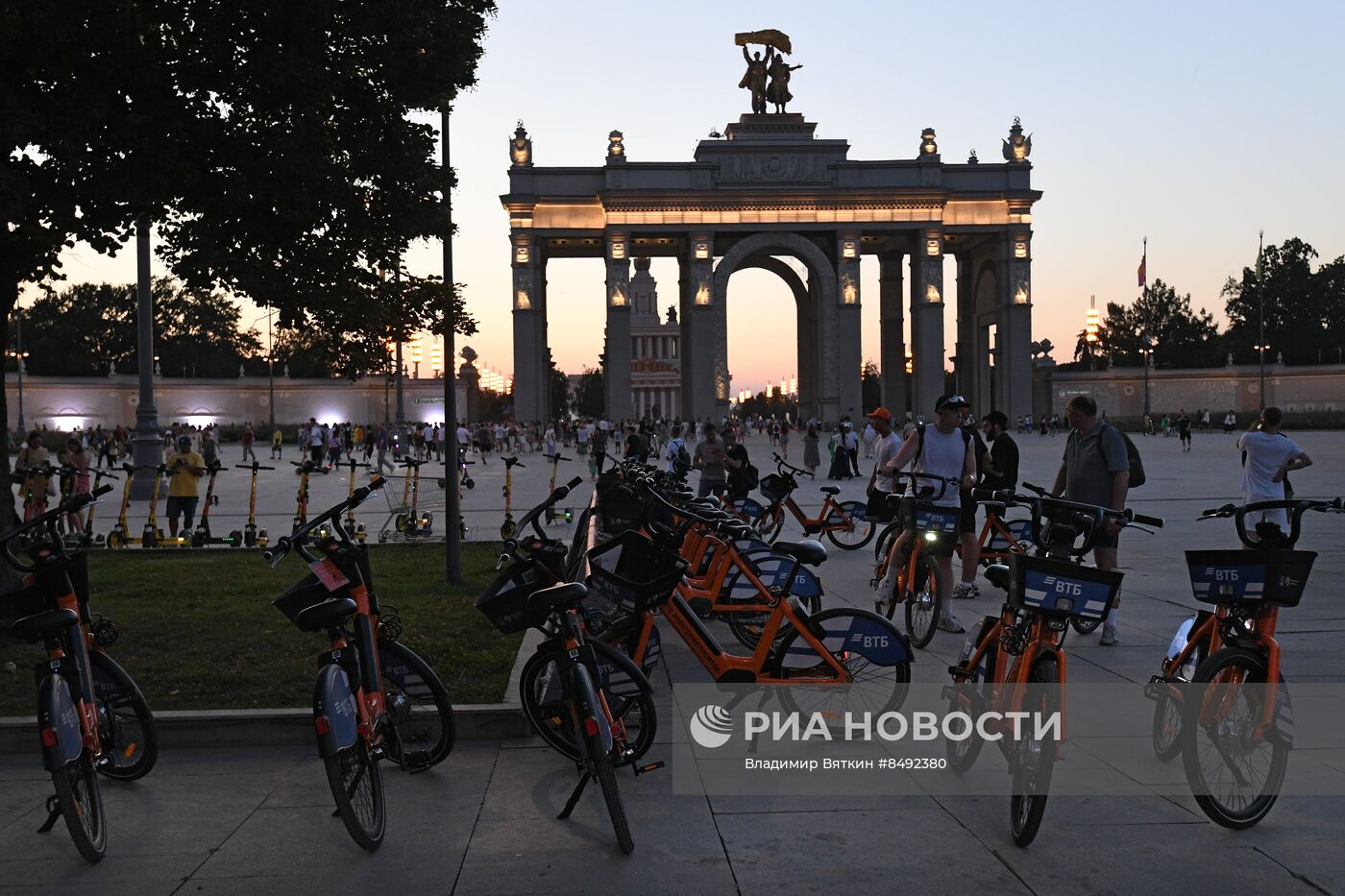 Парк ВДНХ в Москве