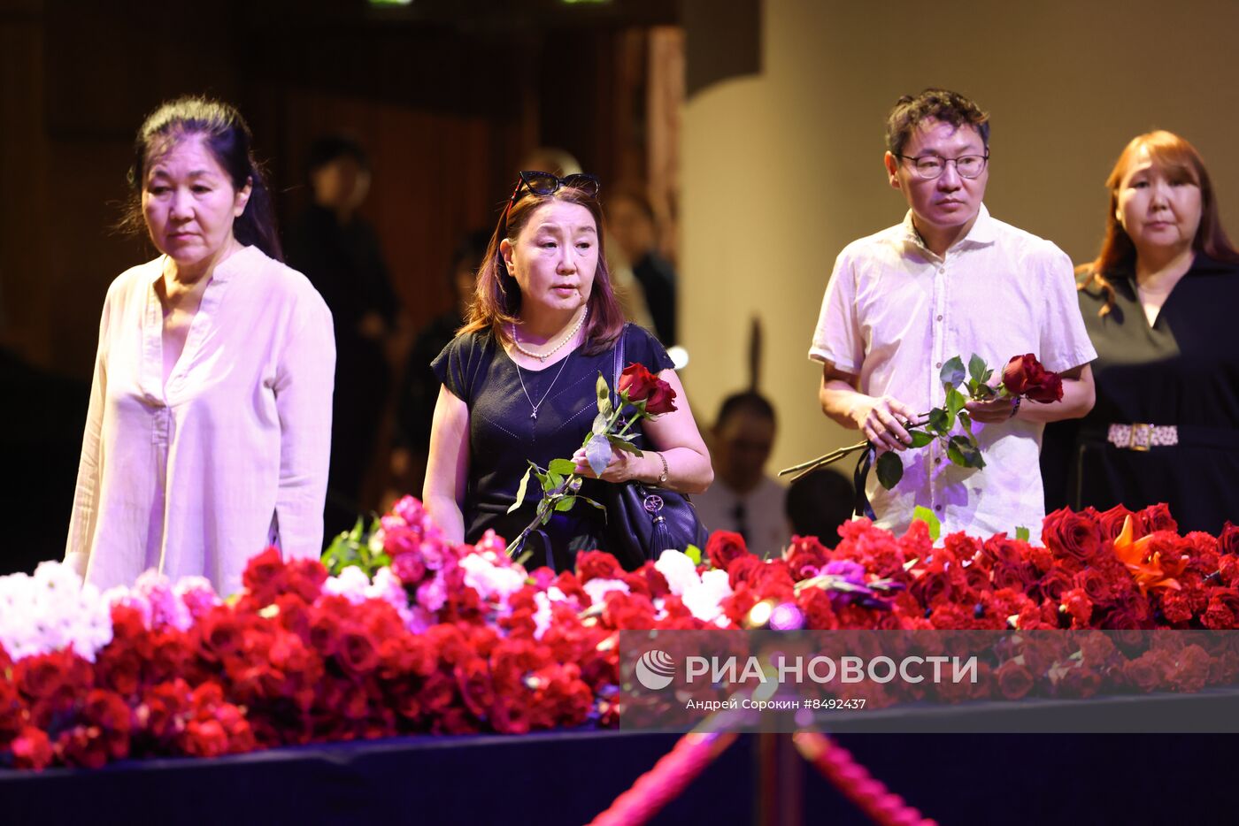 Прощание с первым президентом Якутии Михаилом Николаевым