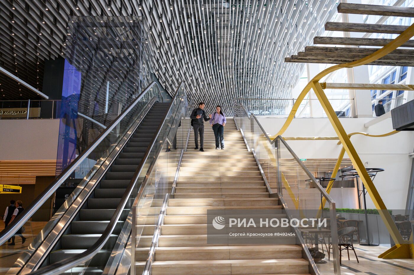 Открытие нового здания аэропорта в Южно-Сахалинске