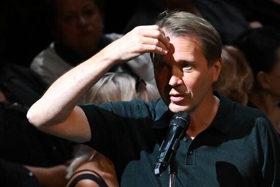 Прощание с Ириной Мирошниченко