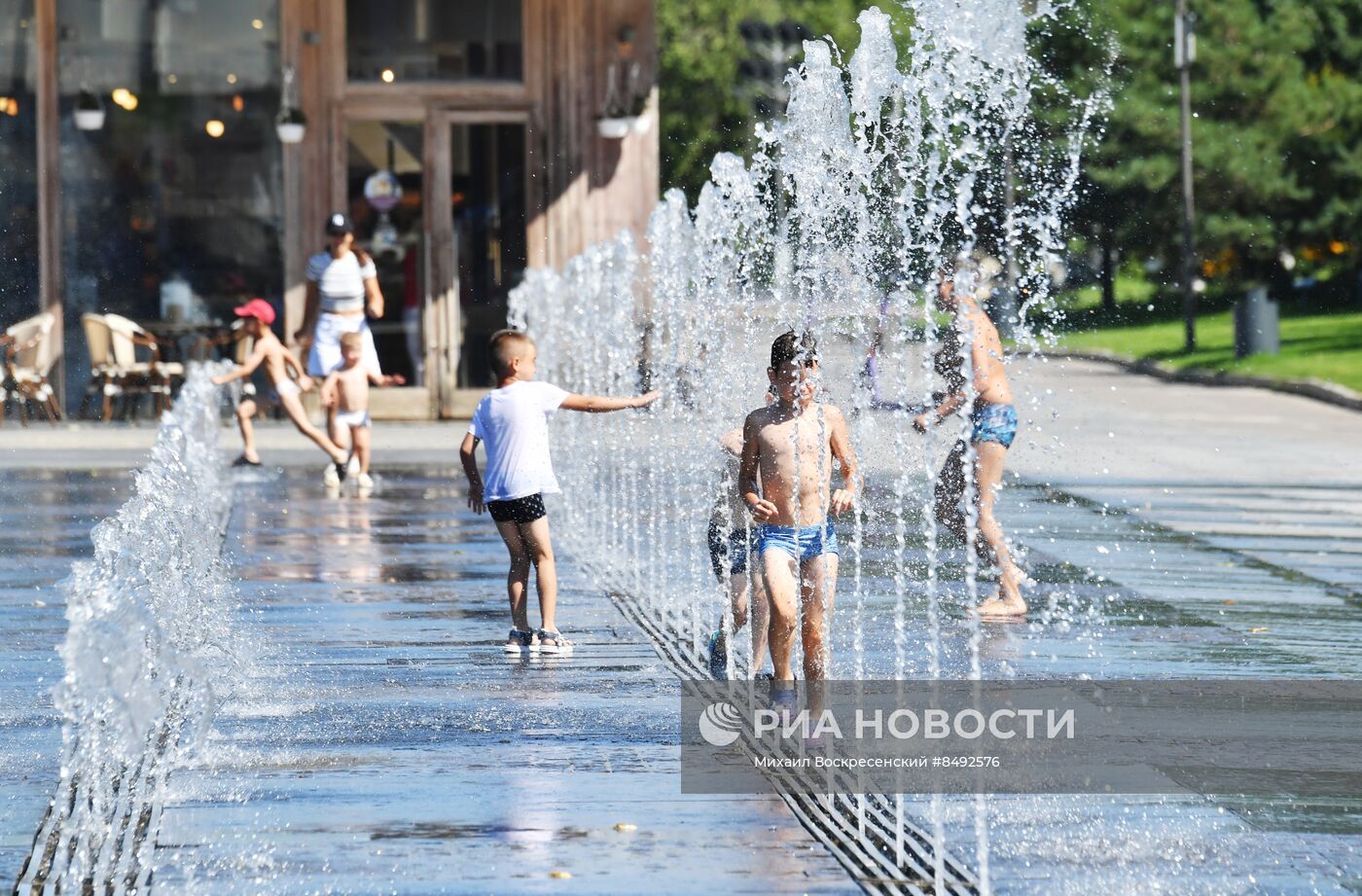 Жаркая погода в Москве