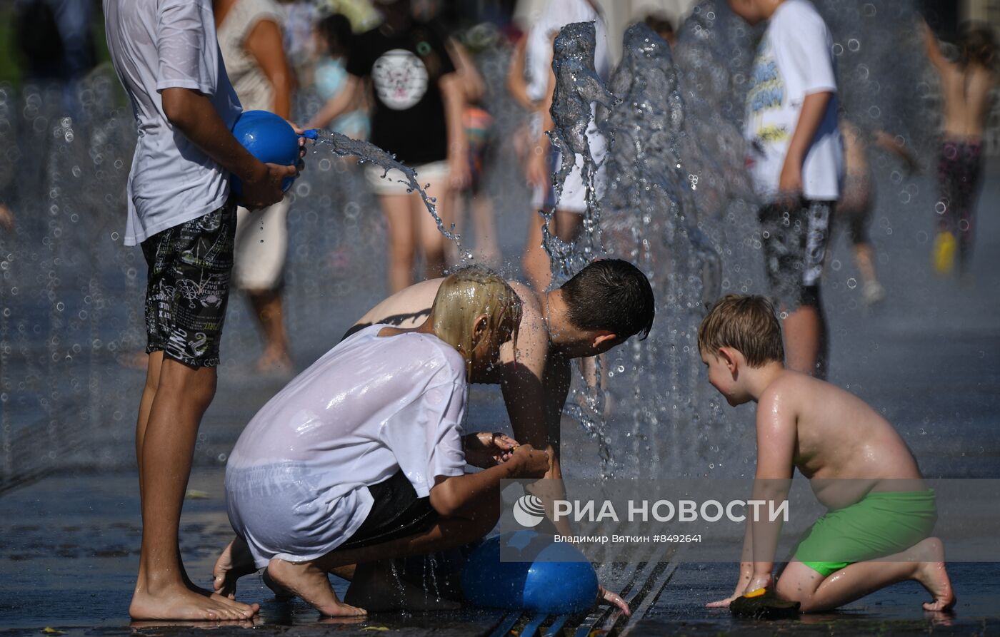 Жаркая погода в Москве