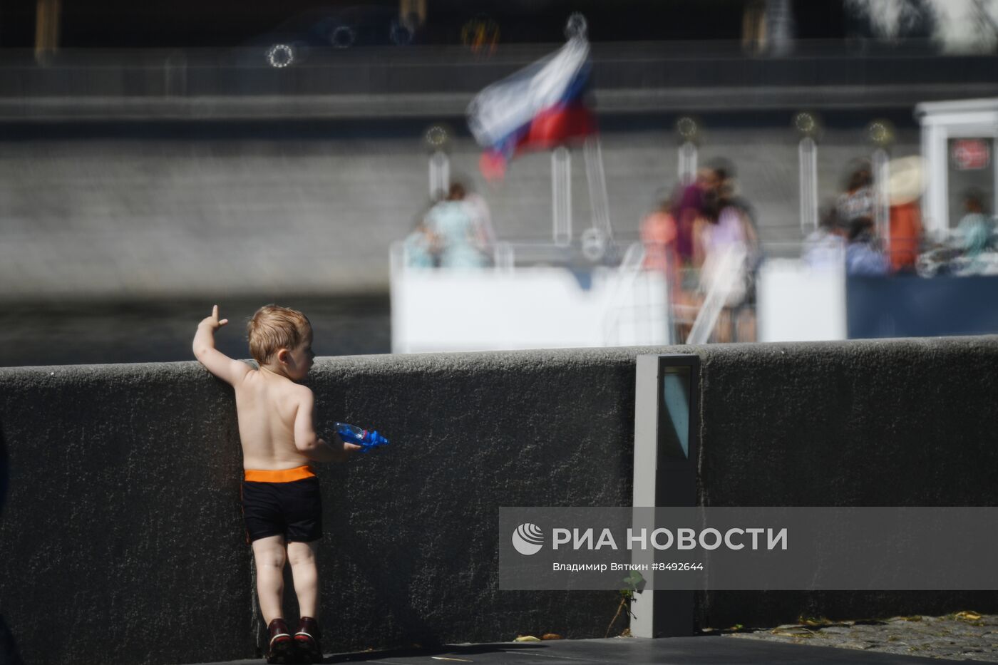 Жаркая погода в Москве