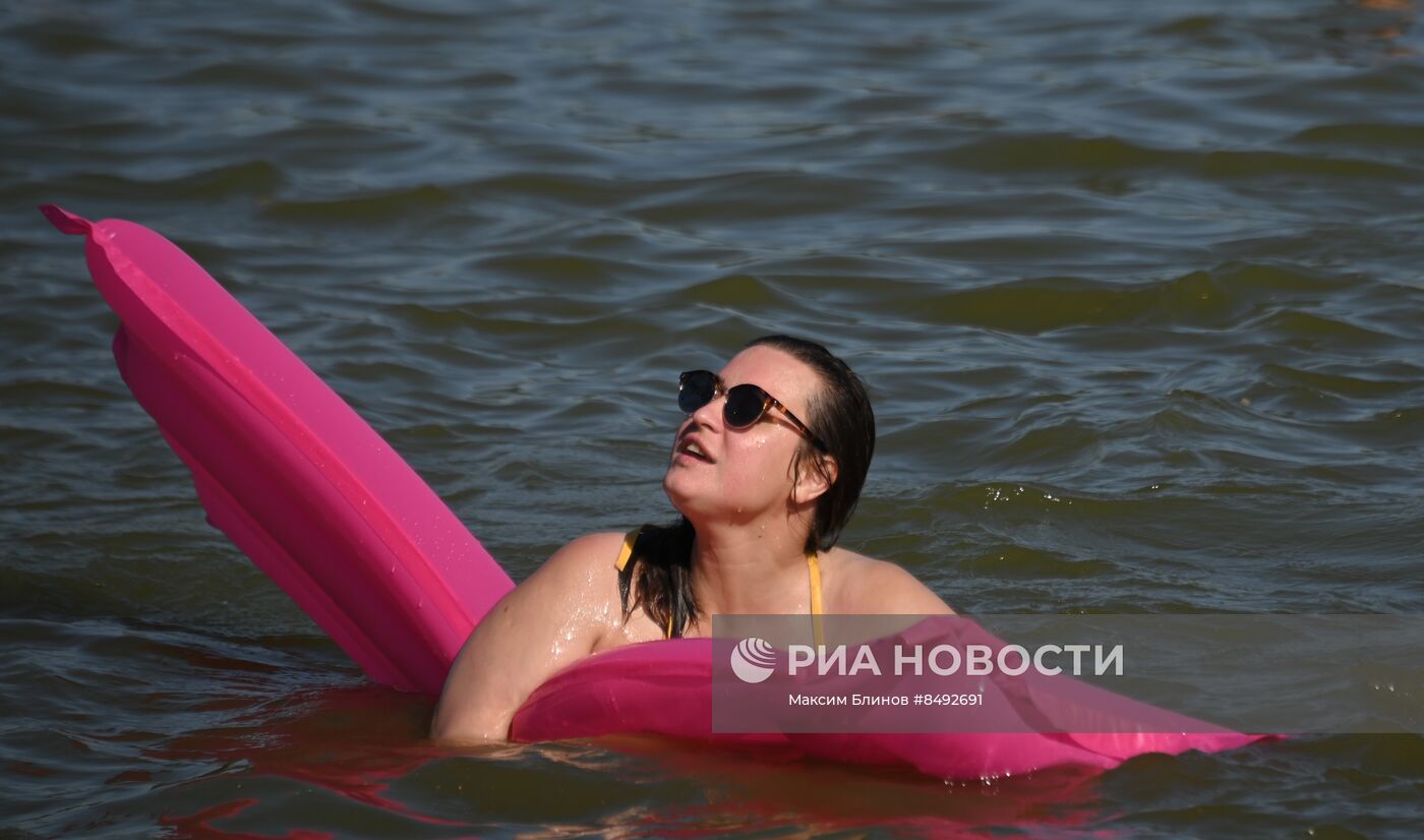 Жаркая погода в Москве