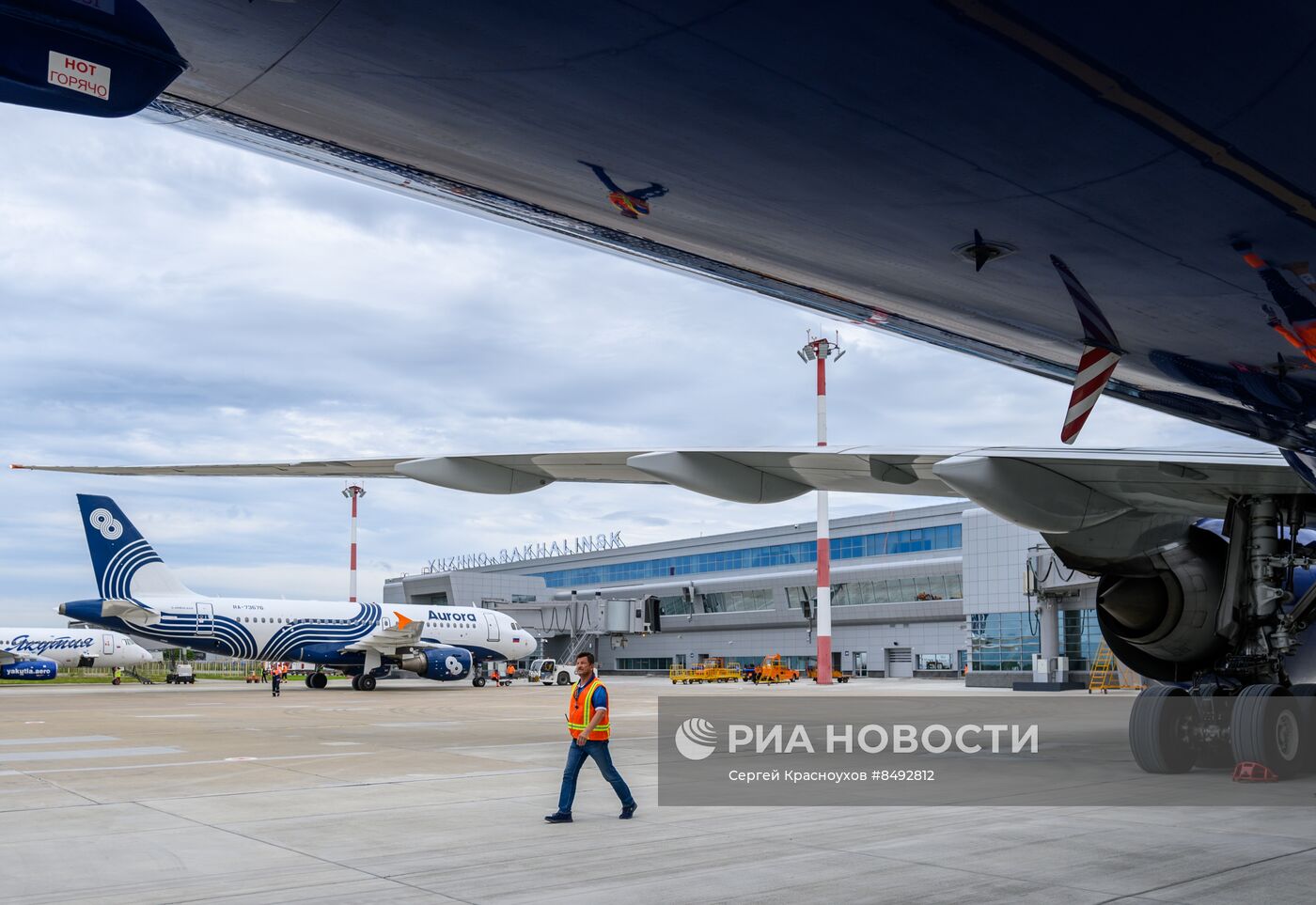 Открытие нового здания аэропорта в Южно-Сахалинске