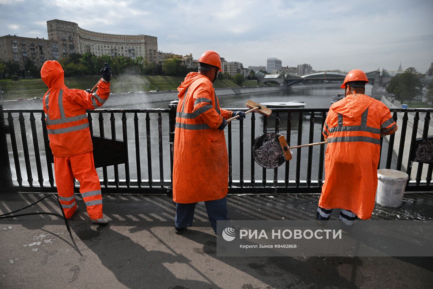 Промывка Бородинского моста
