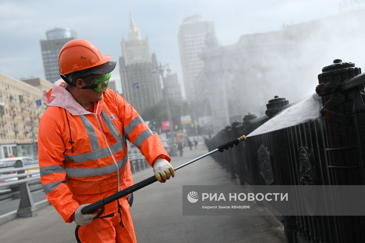 Промывка Бородинского моста