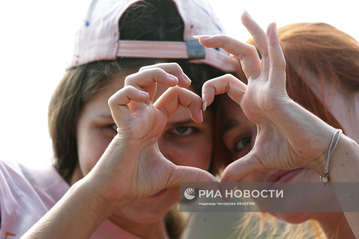 Отъезд детей из Мариуполя на отдых в Ленобласть