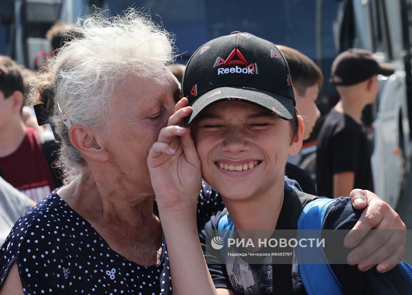 Отъезд детей из Мариуполя на отдых в Ленобласть