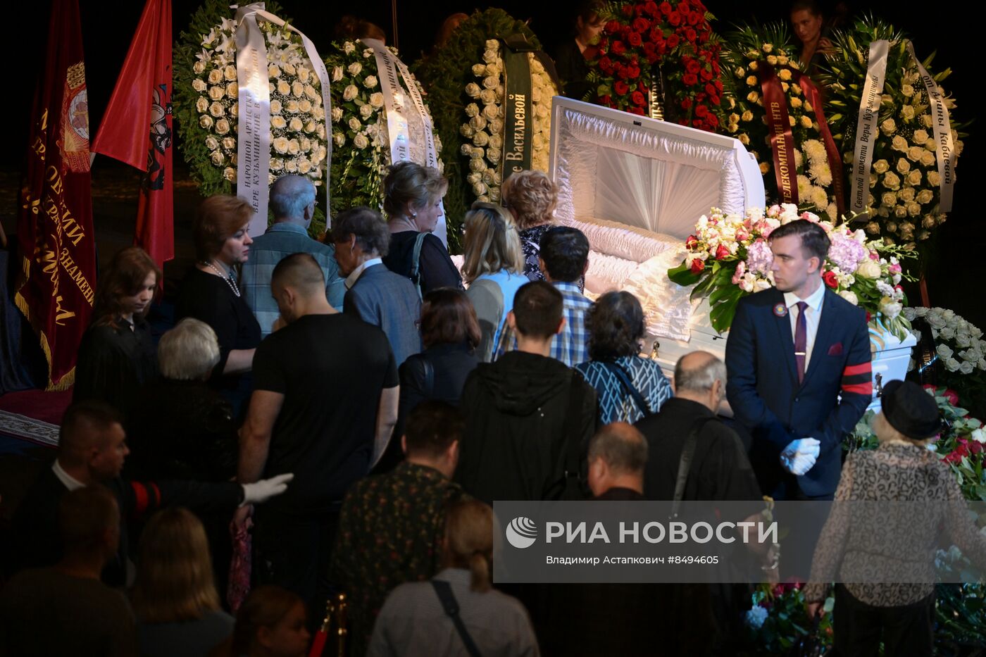 Прощание с народной артисткой СССР Верой Васильевой