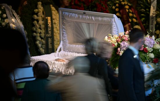 Прощание с народной артисткой СССР Верой Васильевой