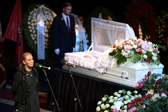 Прощание с народной артисткой СССР Верой Васильевой