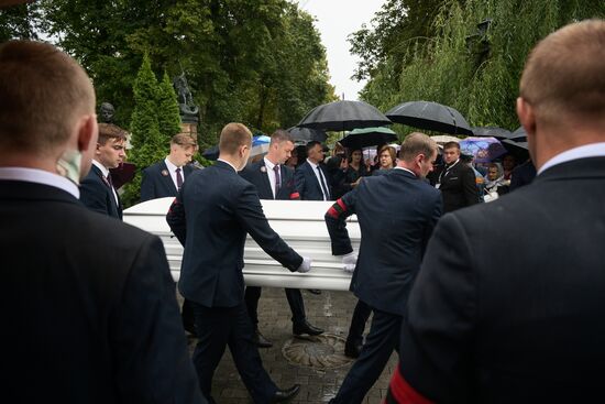 Прощание с народной артисткой СССР Верой Васильевой