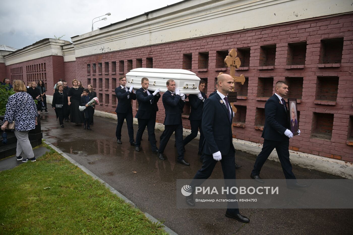 Прощание с народной артисткой СССР Верой Васильевой