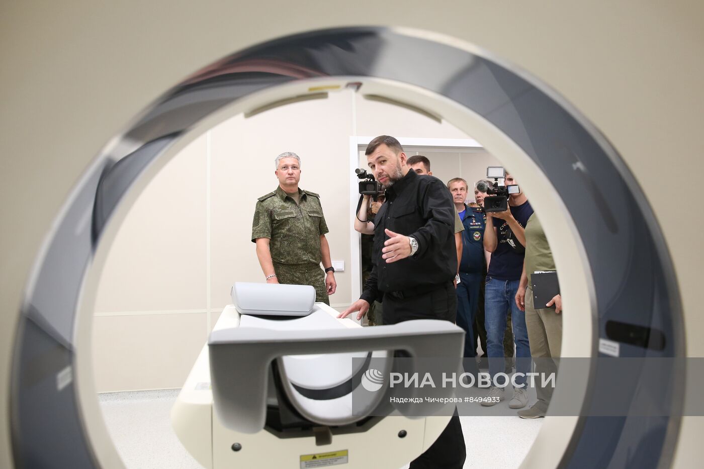 Врио главы ДНР Д. Пушилин посетил стройплощадки Нахимовского училища и больницы ФМБА